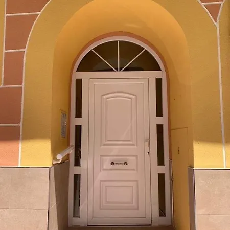 Apartment Carmen *